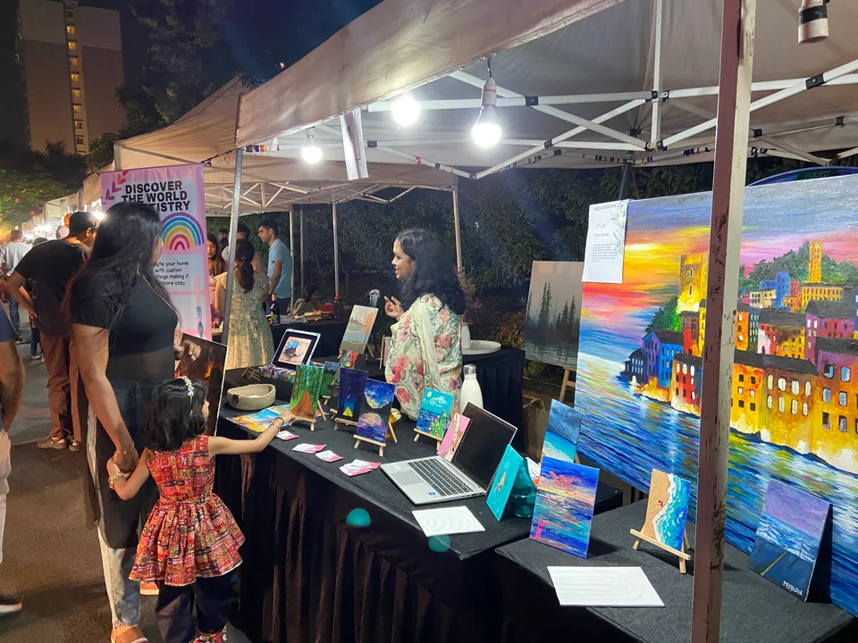 Sobha Art Booth 2023: crowd browsing art booth 1